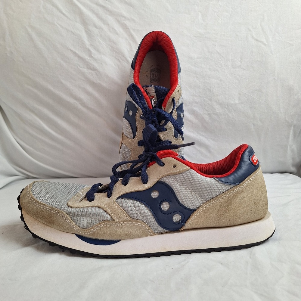 Saucony Essential Sneaker Women Sz 8.5 Vintage Inspired Running Retro Classic